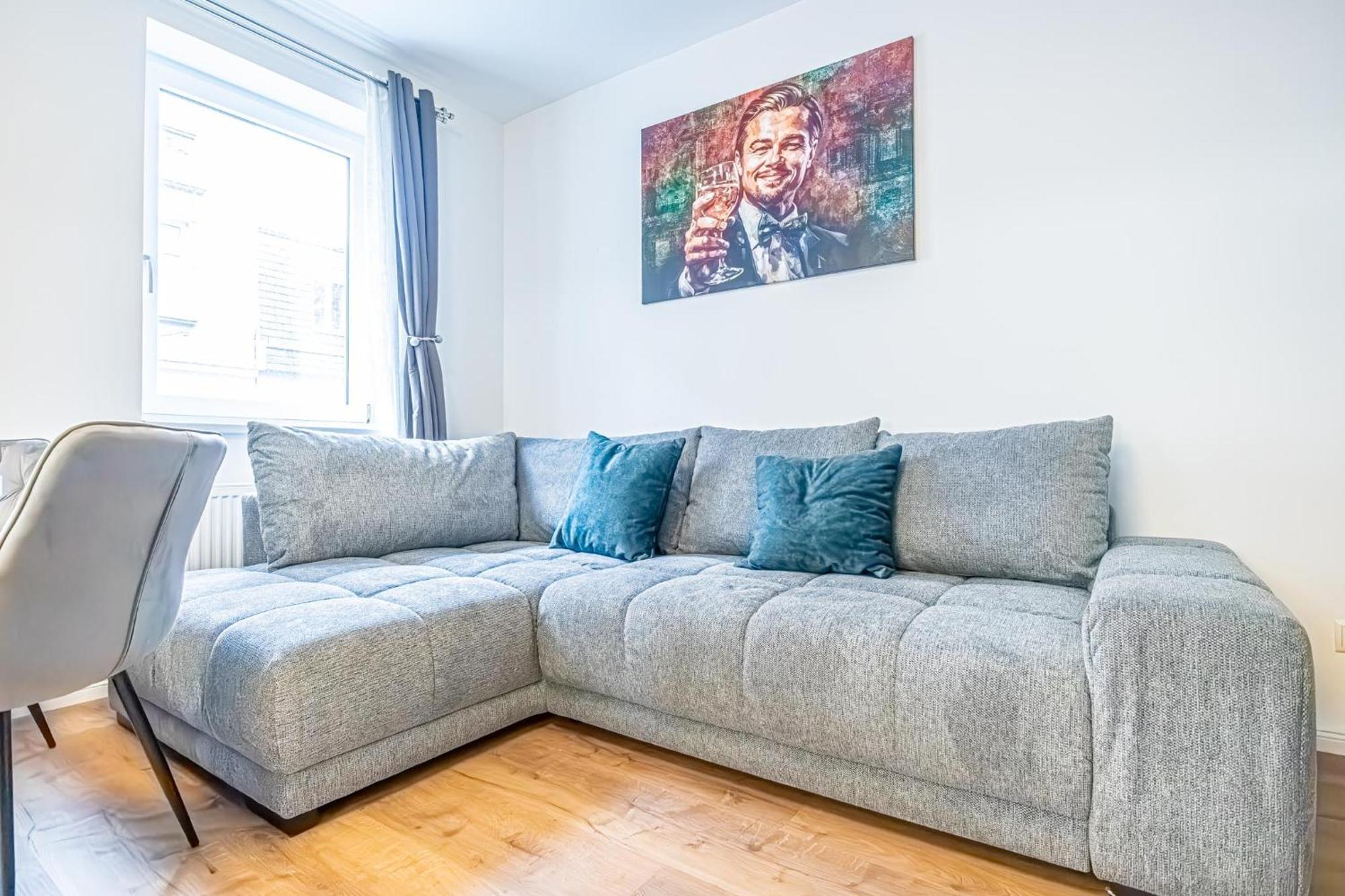 Charming 1Br And 1Lr Apt Modern Design Donaustadt Виена Екстериор снимка