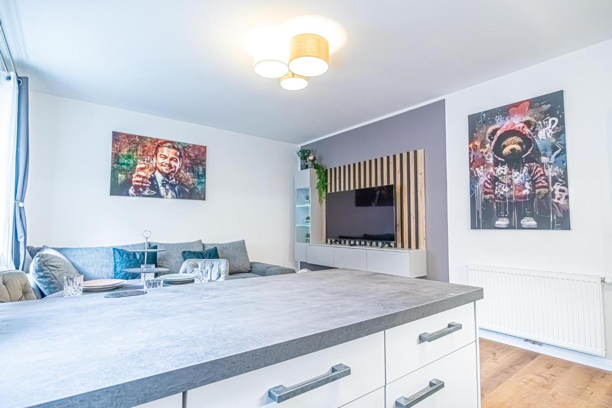 Charming 1Br And 1Lr Apt Modern Design Donaustadt Виена Екстериор снимка