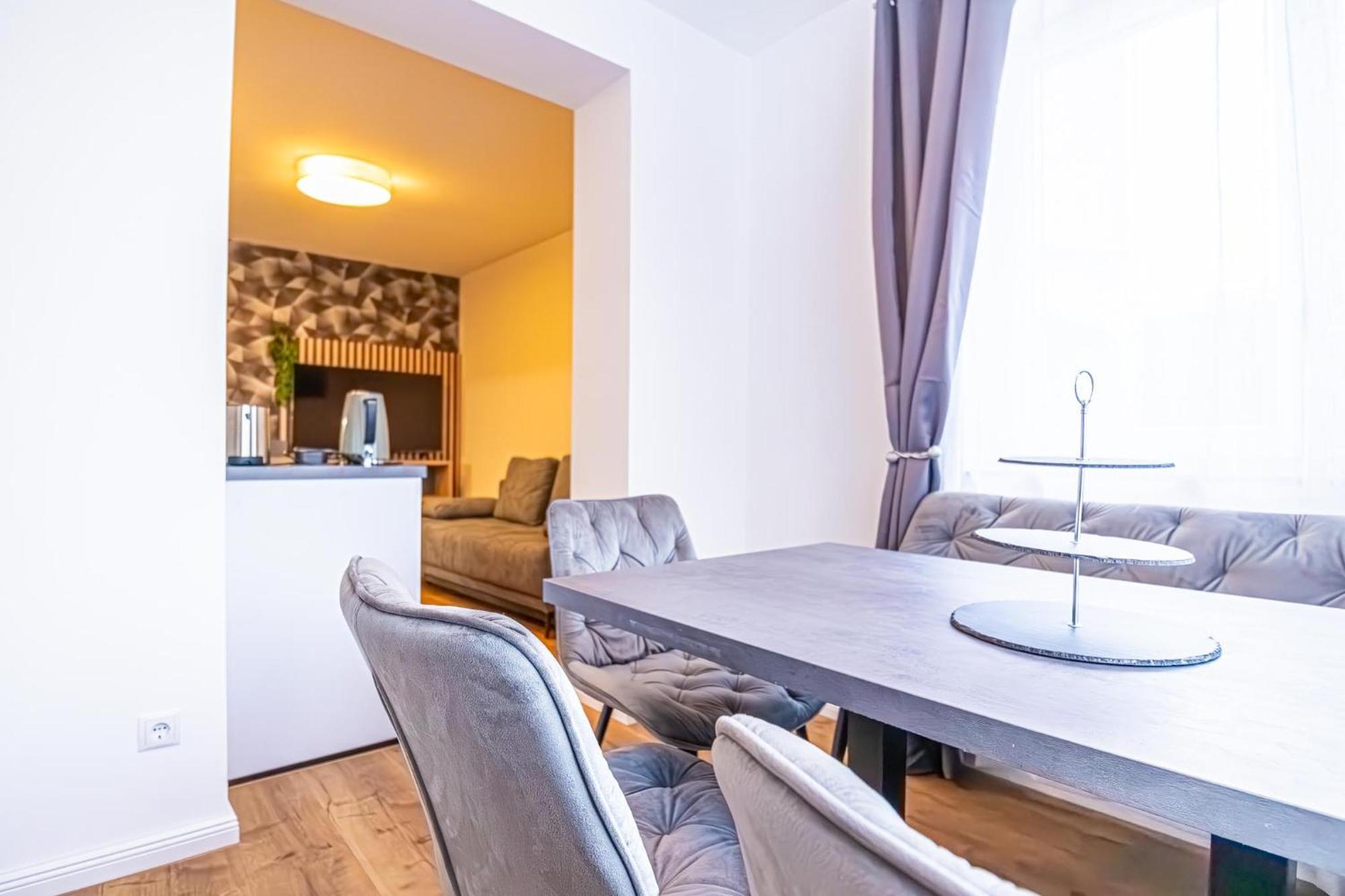 Charming 1Br And 1Lr Apt Modern Design Donaustadt Виена Екстериор снимка